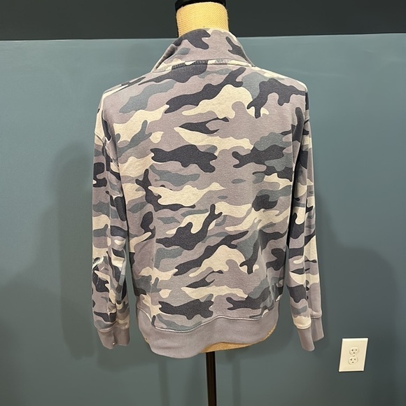 Old Navy sweatshirt size medium women’s - Picture 6 of 9